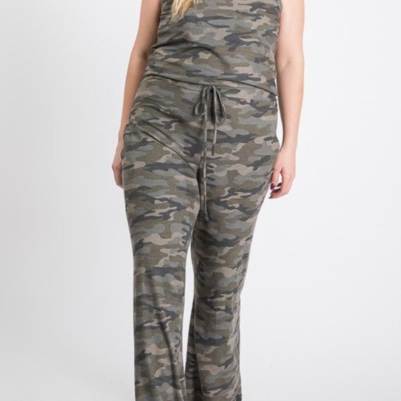 CAMO PRINT JUMPSUIT - Camouflage 1X - Picture 5 of 8
